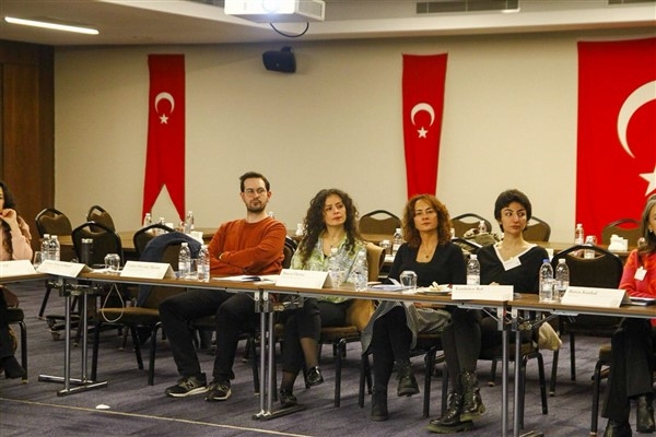 İzmir Büyükşehir Dayanışma Noktaları’nı uluslararası ortak akılla geliştiriyor