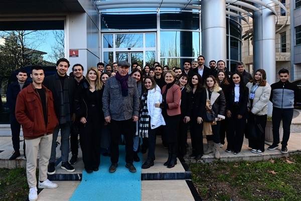İnce, İstanbul Bilgi Üniversitesi Uluslararası İlişkiler Kulübü’nü ağırladı