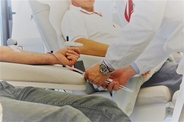 İstanbul Valisi Gül’den kan bağışı kampanyasına destek