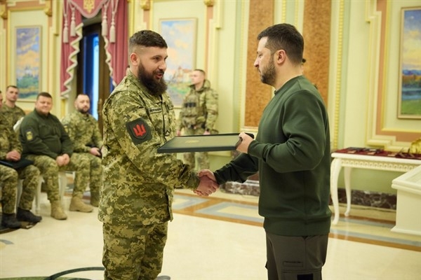Zelenski, Ukrayna Birlik Günü'nde asker ve sivillere devlet ödülleri sundu