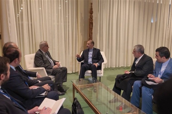 İran Dışişleri Bakanı Abdullahiyan, Lübnan Dışişleri Bakanı Bou Habib ile görüştü