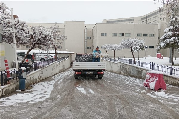 Malatya Büyükşehir Belediyesi kar mesaisini sürdürüyor