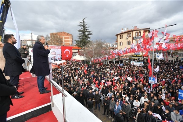 Başkan Yavaş: ″Rozetimizi çıkardık işe başladık″