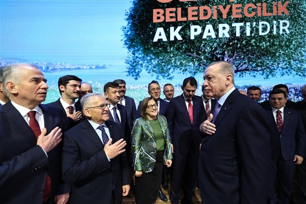 Başkan Büyükkılıç, AK Parti Seçim Beyannamesi Tanıtım Toplantısı’na katıldı