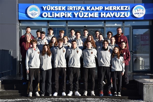 Galatasaray Spor Kulübü Yüzme Takımı antrenman için Kayseri'de