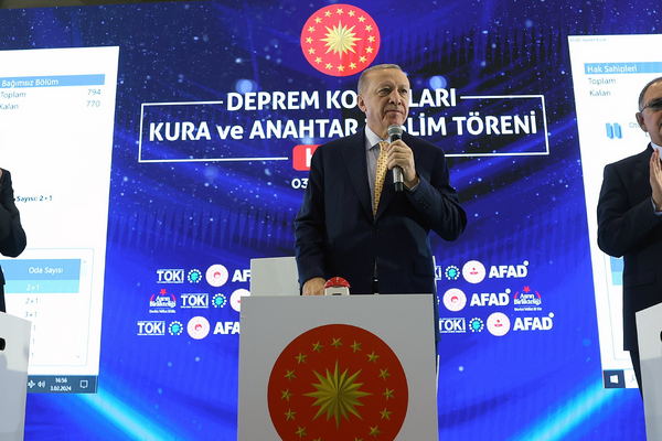 Cumhurbaşkanı Erdoğan: ″Amacımız depremzede şehirlerimizi yeniden ayağa kaldırmaktır″