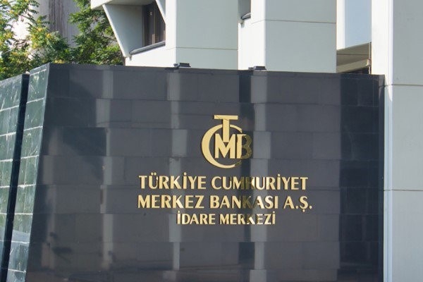 Bakan Şimşek'ten TCMB Başkanı Karahan'a tebrik