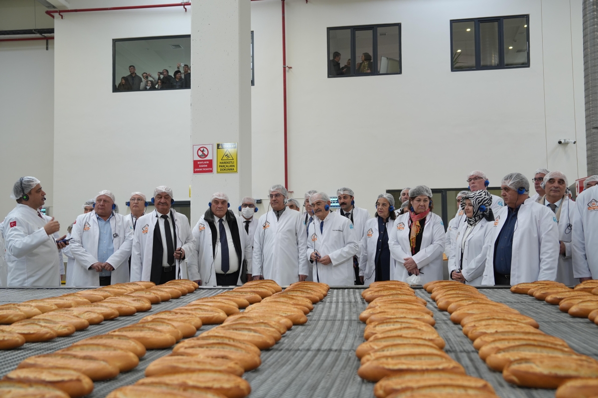 Eskişehir'de “Halk Ekmek Unlu Mamuller Fabrikası” hizmete açıldı