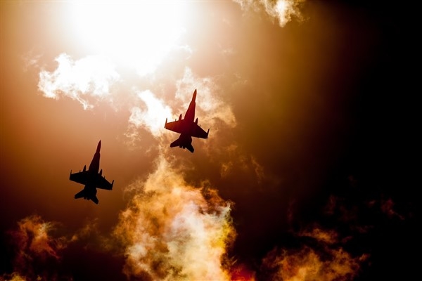 İsrail’e ait savaş uçakları, Hizbullah’ın gözlem noktalarına saldırı düzenledi