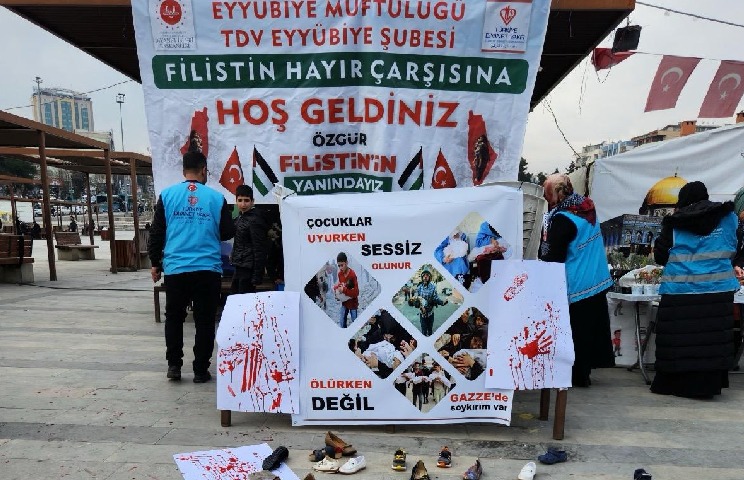 Filistin Yararına ‘’Hayır Çarşısı’’ Kuruldu