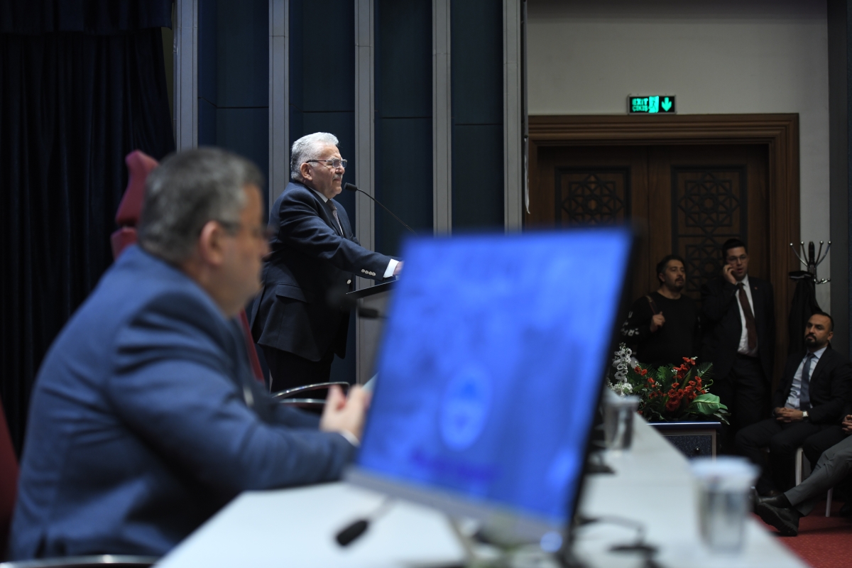 Büyükkılıç: &Prime;Kayseri Büyükşehir Belediyesi'nin ekiplerinin hizmetleriyle övünç duyduk&Prime;