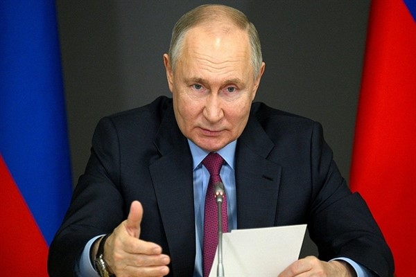 Putin, erli endüstriye yönelik yatırım projelerine destek konusunda toplantı düzenledi