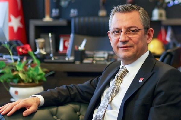 CHP Genel Başkanı Özel'den milli muharip uçak &Prime;KAAN&Prime; mesajı