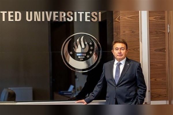 TED Üniversitesi yapay zekayı derslerine entegre etti