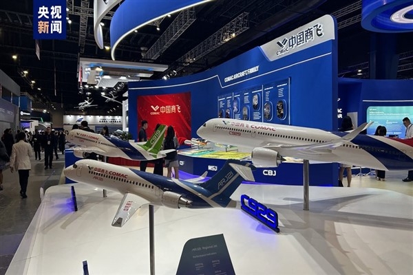 Çinli üreticiler, Singapur Havacılık Fuarı’nda yeni uçak siparişleri aldı
