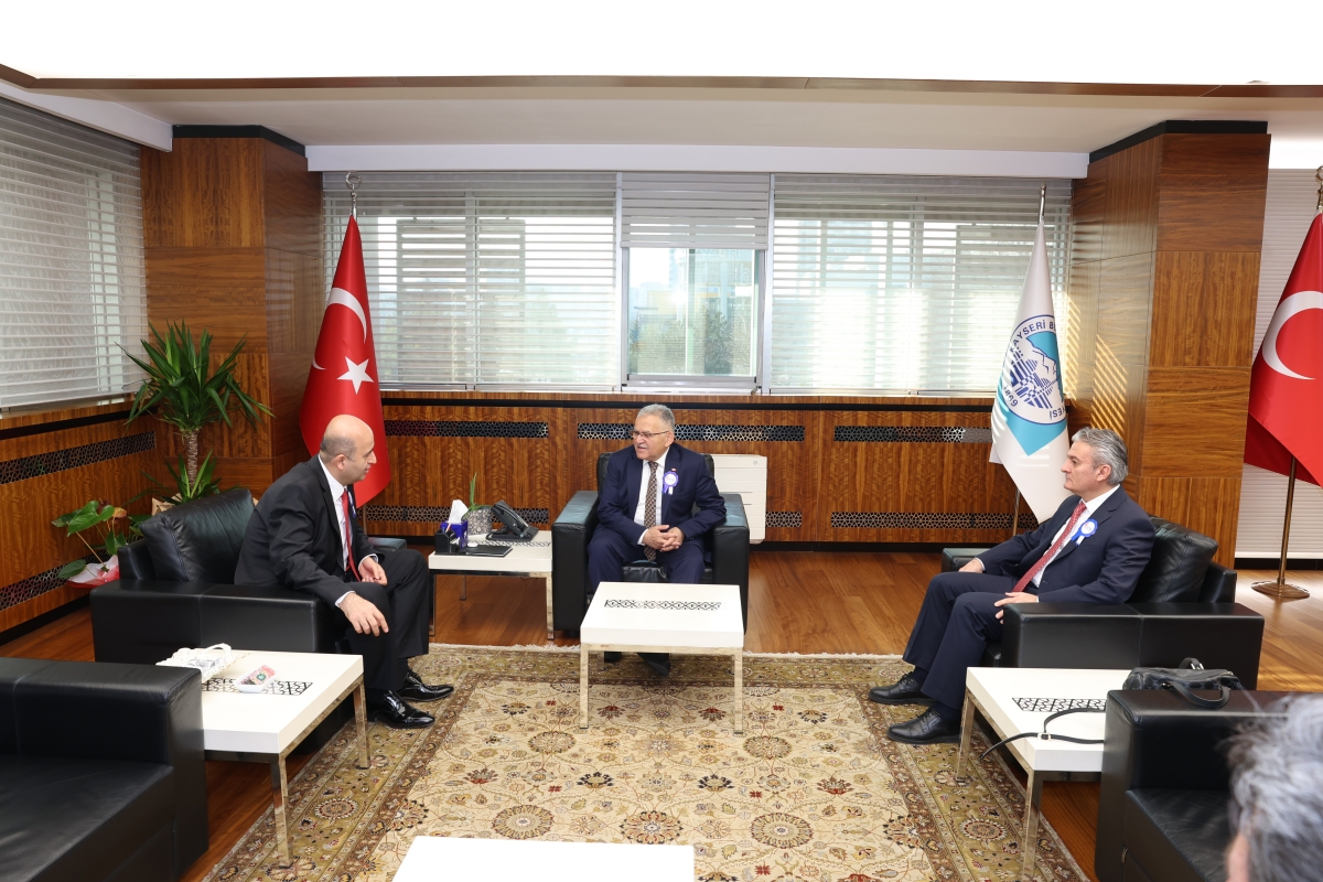 Başkan Büyükkılıç, Kayseri Vergi Dairesi Başkanı Kaya’yı ağırladı