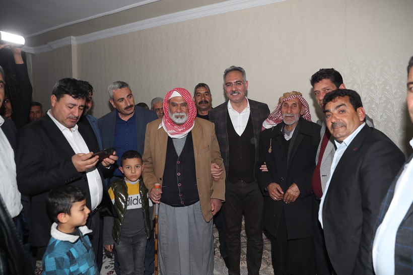 Başkan Mehmet Kuş Girmedik Ev Sıkmadık El Bırakmıyor