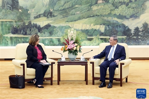 Çin Başbakanı Li, ABD Ticaret Odası Başkanı Clark'ı kabul etti