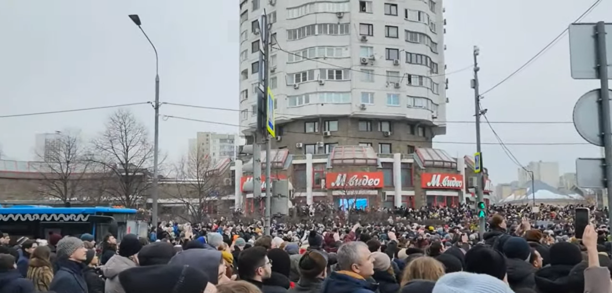 Navalny'nin cenaze töreninde çok sayıda kişi tutuklandı