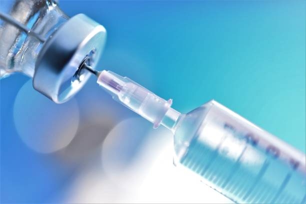 Almanya'da bir kişi iki buçuk yılda toplam 217 Covid aşısı yaptırdı