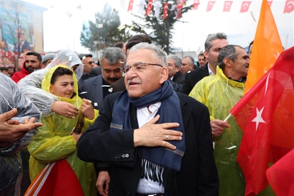 Başkan Büyükkılıç, Tomarza ilçesinde toplu açılış törenine katıldı
