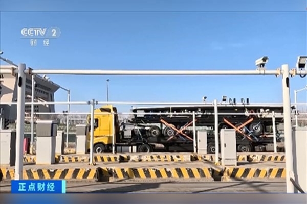 Xinjiang’ın Korgas sınır kapısından ihraç edilen otomobil sayısı rekor kırdı