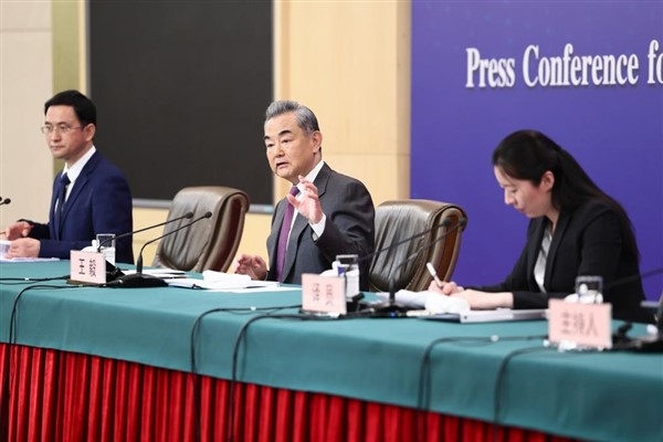 Wang Yi: Çin ve Rusya, yeni tip büyük devlet ilişkilerini tesis ettiler
