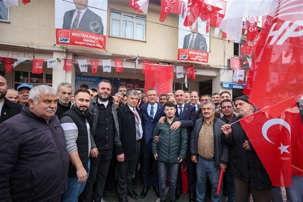 CHP Genel Başkanı Özel, Zonguldak'ta vatandaşlarla buluştu