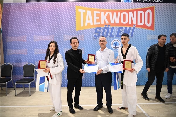 Tuzla Belediyesi Spor Akademisi öğrencileri yeteneklerini sergiledi