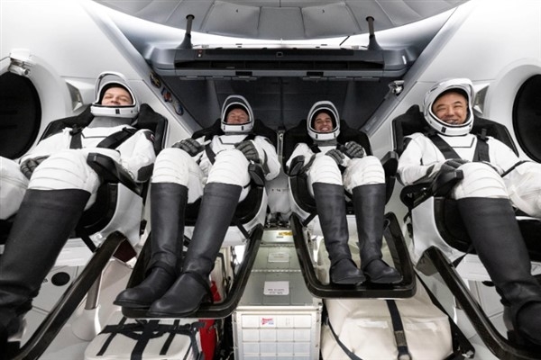 Crew-7 misyonu kapsamında uzaya gönderilen 4 astronot dünyaya döndü