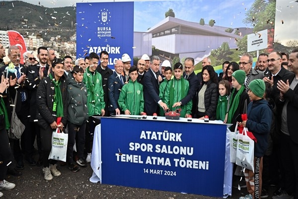 Atatürk Kapalı Spor Salonu’ndaki çalışmalar başladı