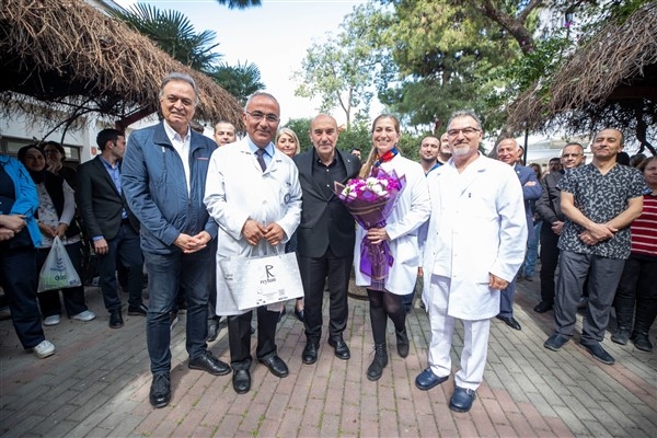 Başkan Soyer, sağlık çalışanlarının bayramını kutladı
