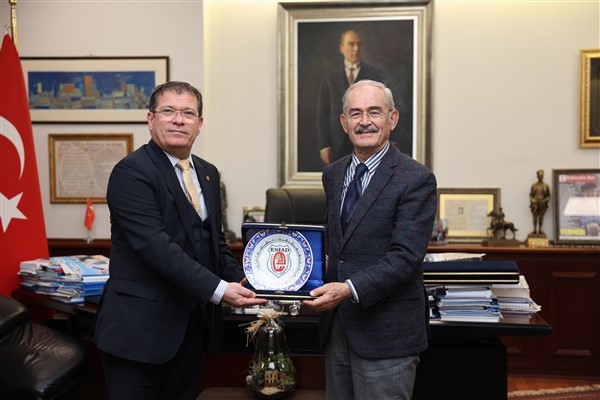 ESİAD Başkanı Işık, Başkan Büyükerşen’i ziyaret etti