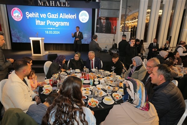 Başkan Büyükkılıç, şehit ve gazi aileleri ile iftar sofrasında buluştu