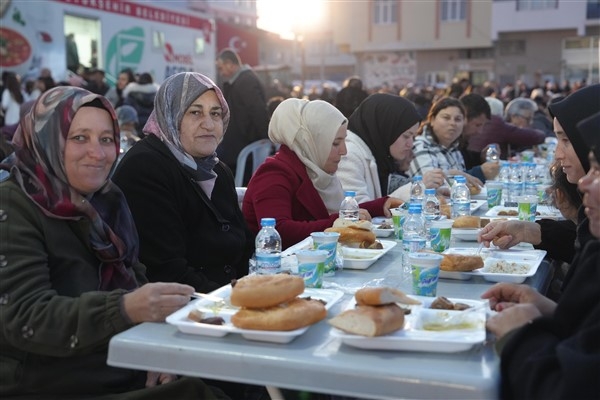 Eskişehir Belediyesi, Çifteler’de iftar programı düzenledi