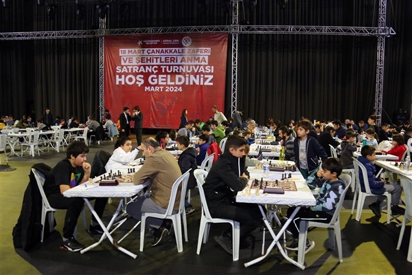 Küçükçekmece 18 Mart Satranç Turnuvasında ödüller sahiplerini buldu