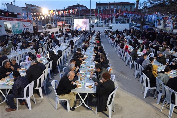Eskişehir Büyükşehir Belediyesi’nin iftar programlarını devam ediyor