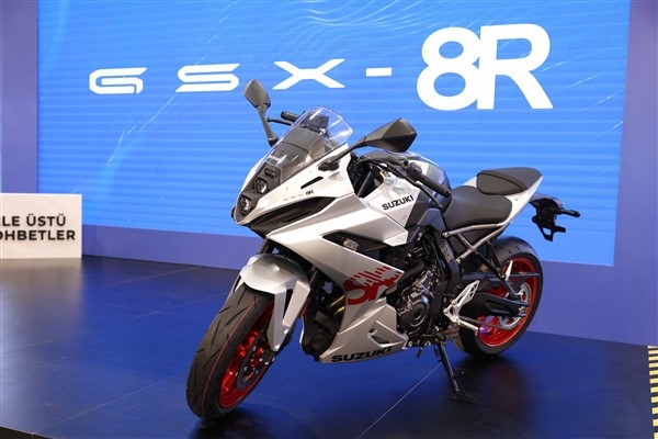 Motosiklet severlerin merakla beklediği Suzuki GSX-8R’ın fiyatı açıklandı
