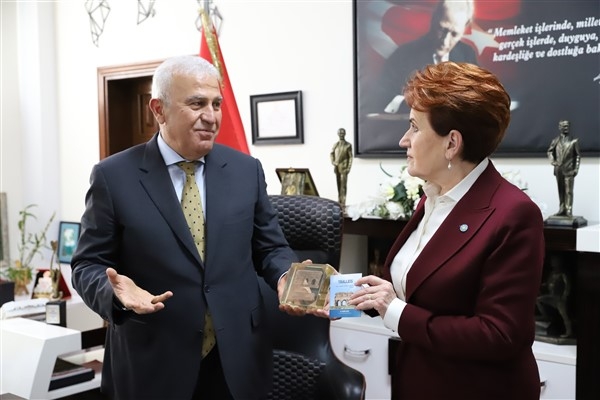 Akşener,  Efeler Belediye Başkanı Atay'ı ziyaret etti