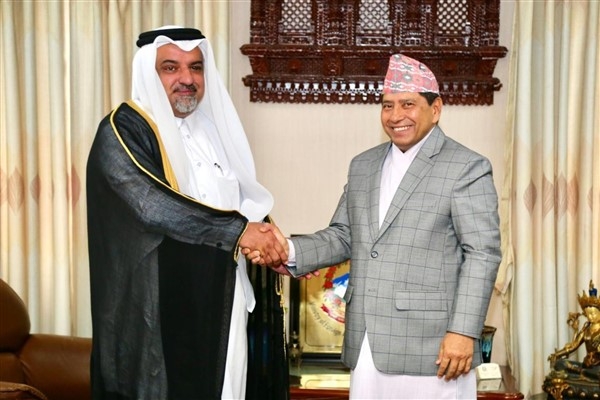 Nepal Başbakan Yardımcısı Shrestha, Katar'ın Nepal Büyükelçisi Al Ansari ile görüştü
