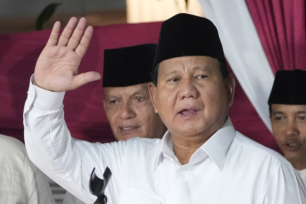 Xi'den yeni seçilen Endonezya Devlet Başkanı Subianto'ya kutlama mesajı