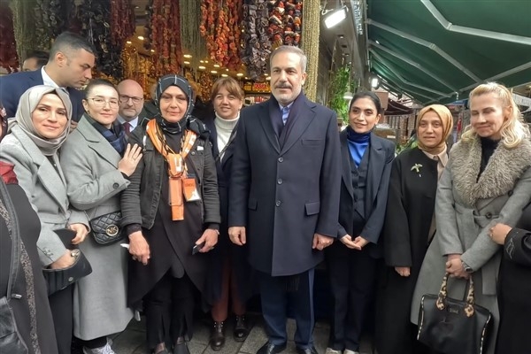 Bakan Fidan, İstanbul’da vatandaşlarla buluştu