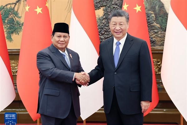 Çin ve Endonezya liderleri bir araya geldi