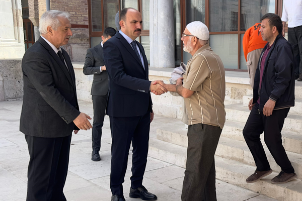 Başkan Altay Alaaddin Cami’nde vatandaşlarla buluştu