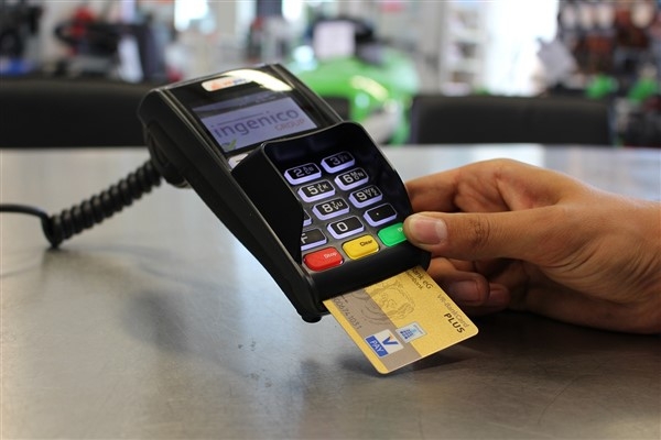 Kredi kartında aylık azami akdi faiz yüzde 4,25'e çıkarıldı
