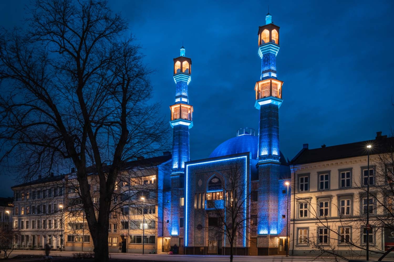 Norveç polisi camilere yönelik tehditlerin ardından silahlandı