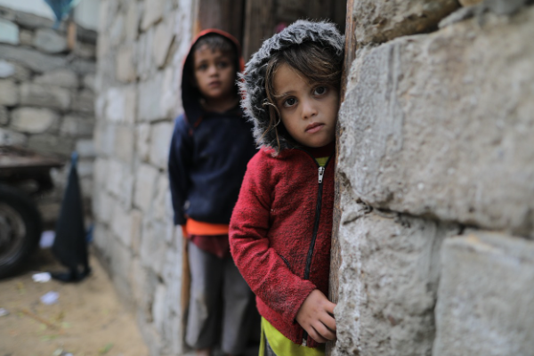 UNRWA: Gazze'de 1.7 milyon insan evlerinden kaçmak zorunda kaldı