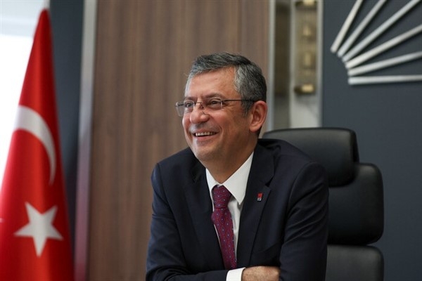CHP Genel Başkanı Özel, Turan Güneş'i andı