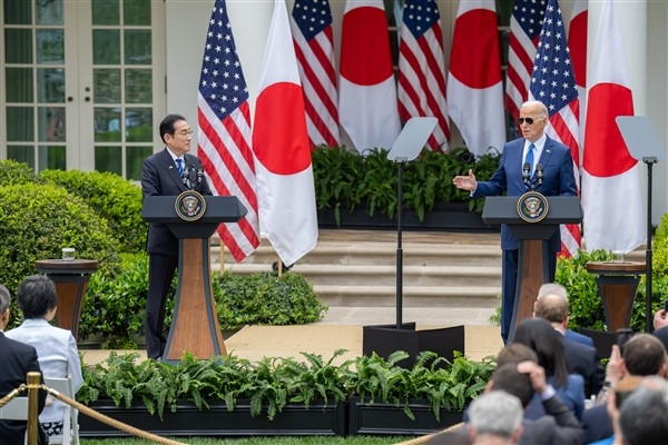Biden: ABD-Japonya ittifakı tüm dünya için bir yol göstericidir