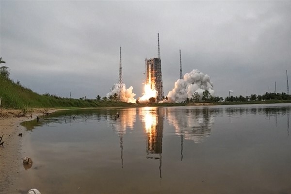 Çin, gelecekteki ay keşfi için Queqiao-2 röle uydusunu başarıyla konuşlandırdı